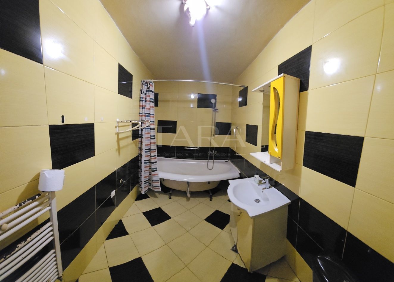 Apartament cu 2 camere, balcon închis, parter, Florești. - Poză 7