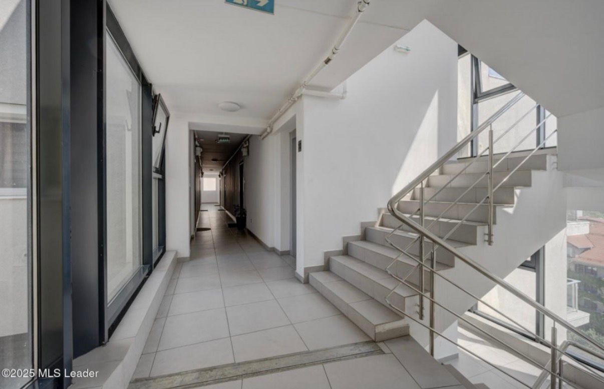 AP. 2 CAMERE ESTIC PARK, PARCARE, BLOC NOU,  CENTRALA, MOBILAT MODERN - Poză 16