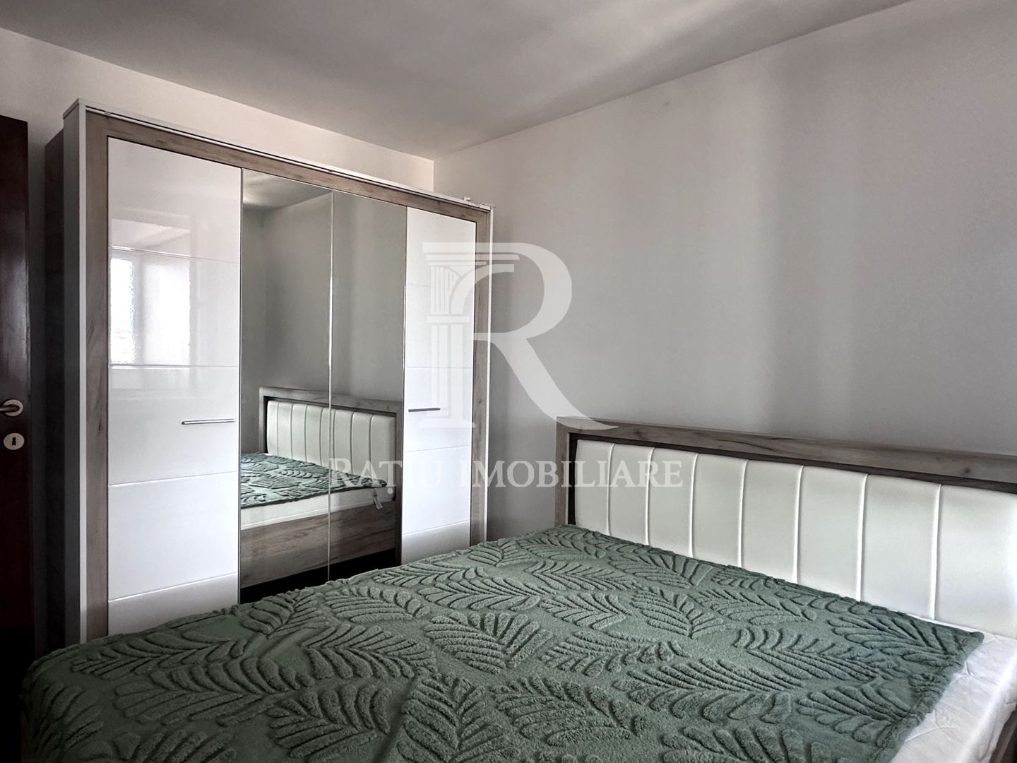 Apartament cu 3 camere de vânzare | Zona Malului Crișului | Oradea - Poză 14