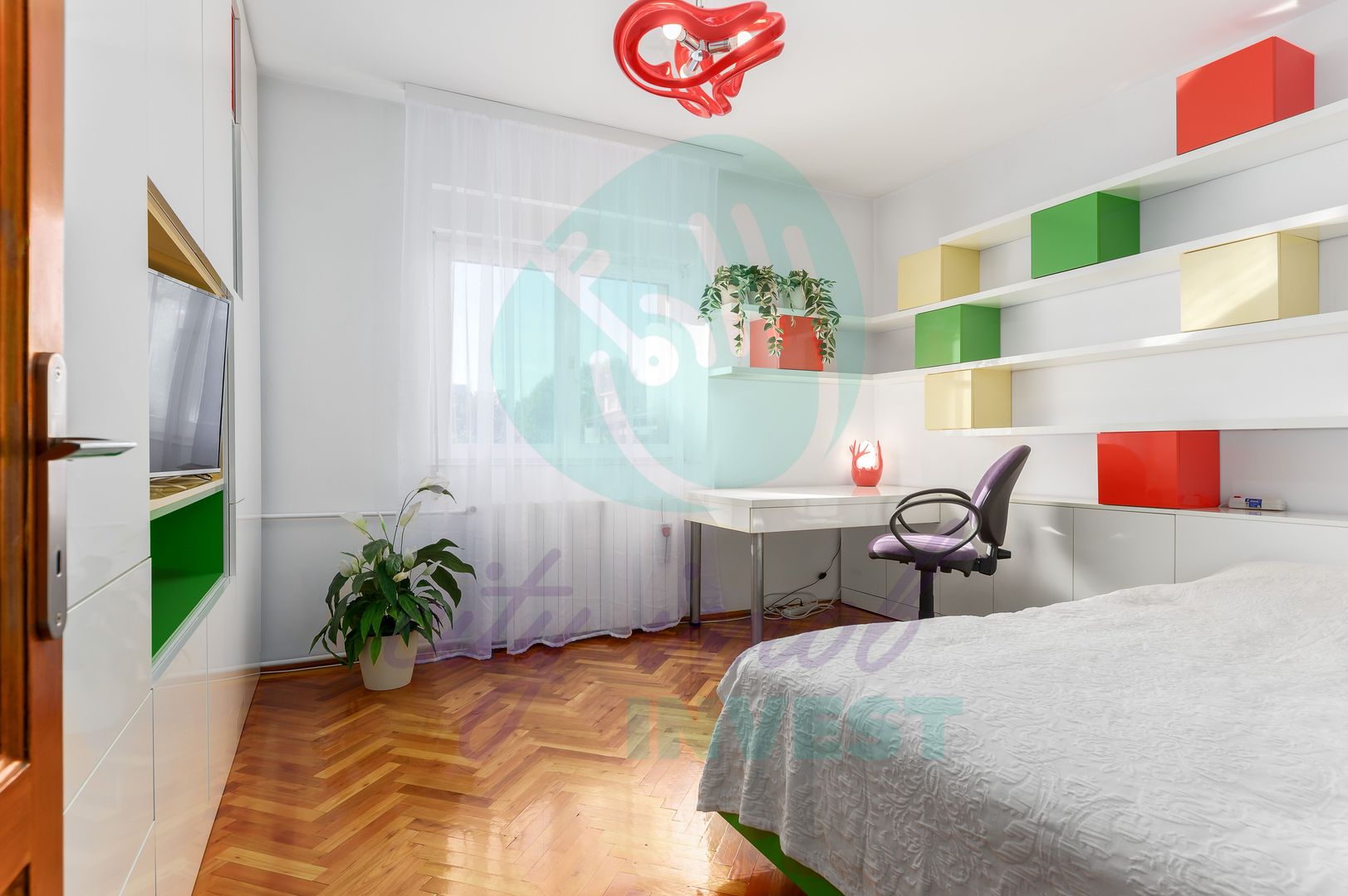 Vilă spațioasă cu curte superbă lângă Parcul Circului - Poză 8