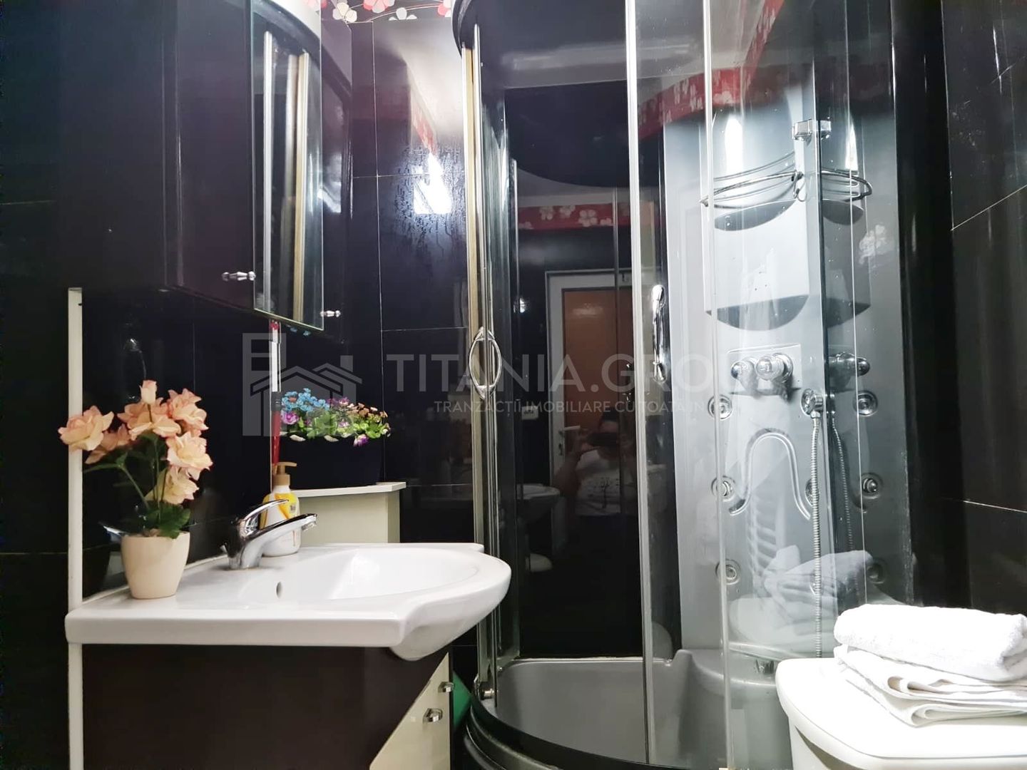 Apartament 3 camere, 2 bai, etj 1, zona Racadau, priveliste superba spre Tampa - Poză 7