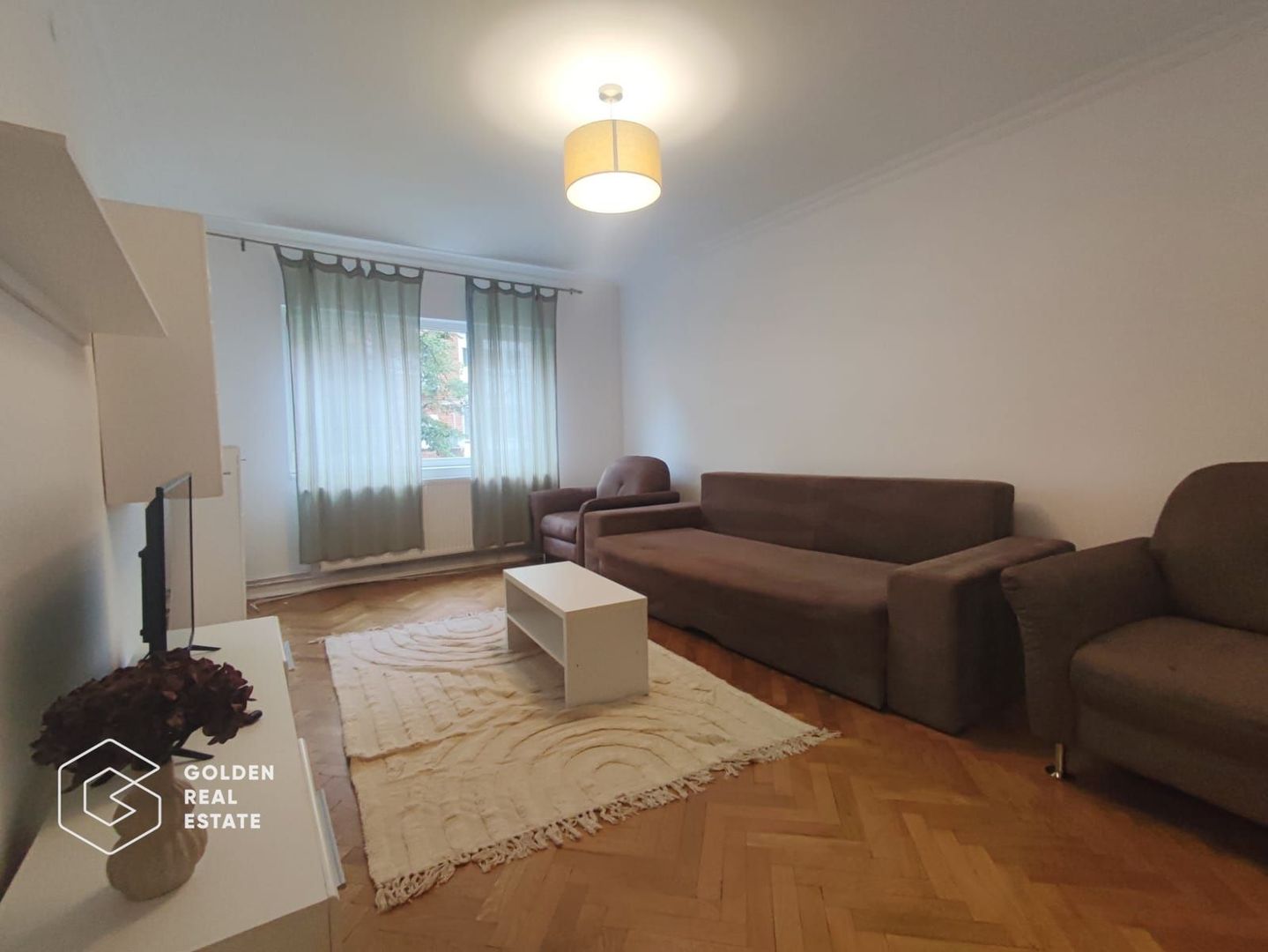 Apartament 2 camere, centrala proprie, etaj 1, zona Podgoria - Poză 2
