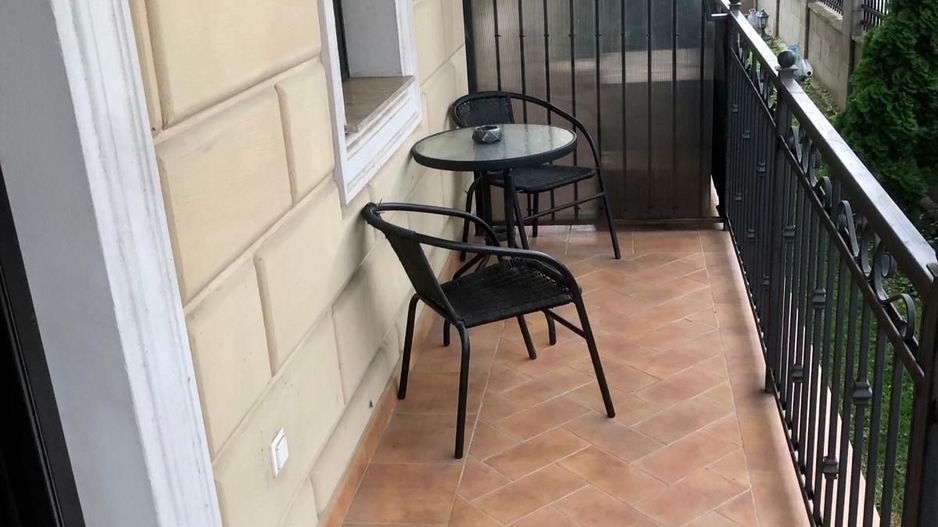 Apartament cu 2 camere si loc de parcare - Poză 1