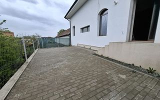 Casa rezidențială cu 7 camere, 3 băi, dressing, pivniță – Sura Mica - Poză 7