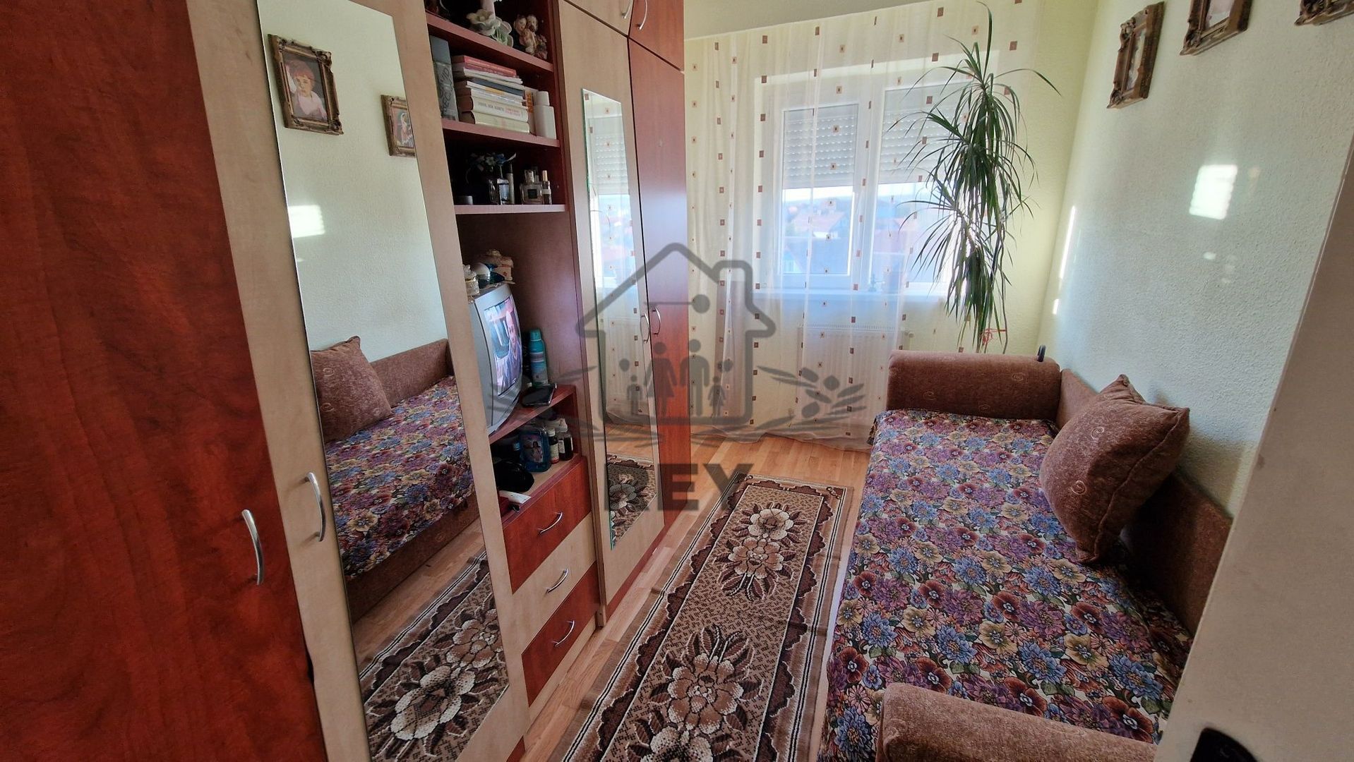Apartament 3 camere de vânzare zona Vasile Aaron-Semaforului-Milea - Poză 3