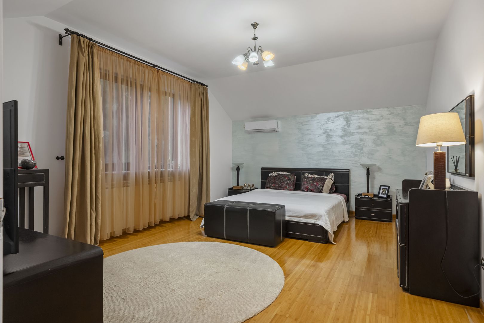 Vila din poveste este de vanzare in Pipera - Poză 18