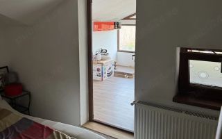 De inchiriat apartament cu 2 camere, Micro 13, et. 5, 300 euro - Poză 1