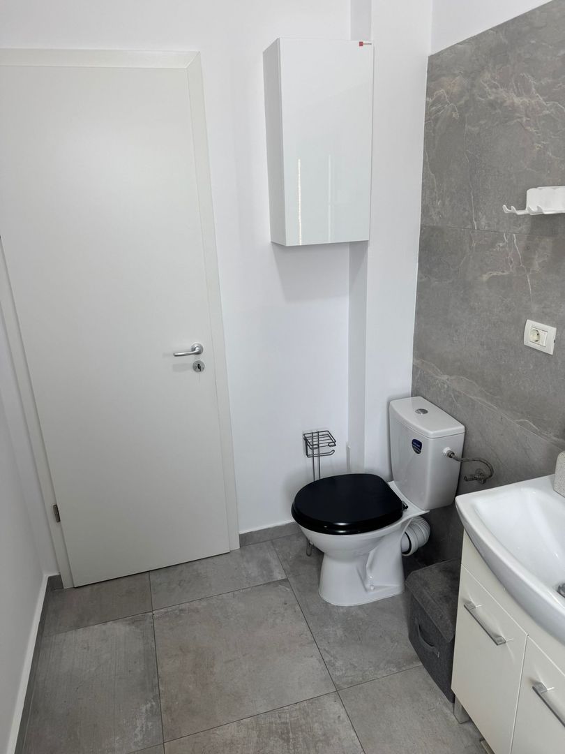 Giroc | 2 Camere | Etaj 1 | Mobilat si Utilat | Curte comuna | - Poză 12