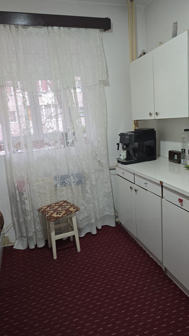 Apartamete 3 camere, decomandat, 2 bai. Zona Panselelor. - Poză 7