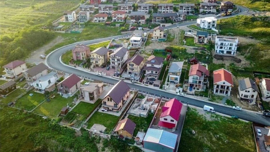 Apartament spatios si versatil ideal pentru o familie - Poză 1