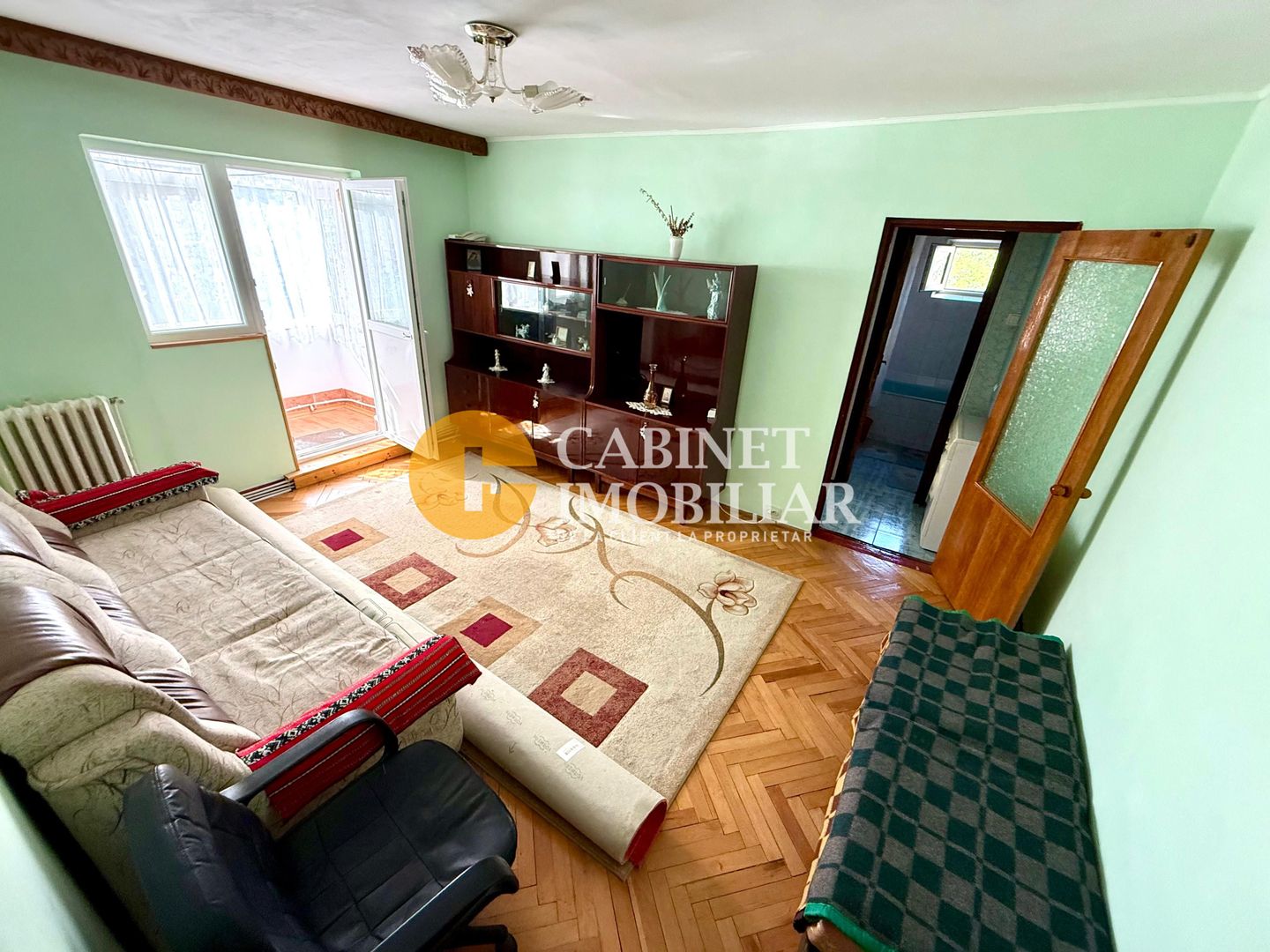 3 Camere - Liber - Etaj 1 - Tesatura - Poză 1