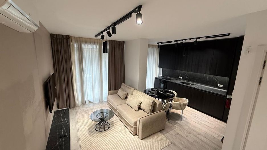 Apartament elegant 3 camere Win Herastrau - Poză 1