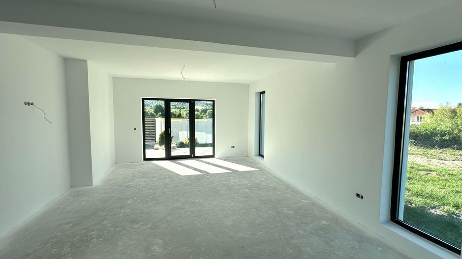 Casa exclusivista  la 10 min de Orasul Sibiu - Poză 2