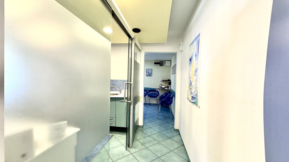 Cabinet stomatologic cu tradiție 20+ ani - dotat si funcțional - Poză 10