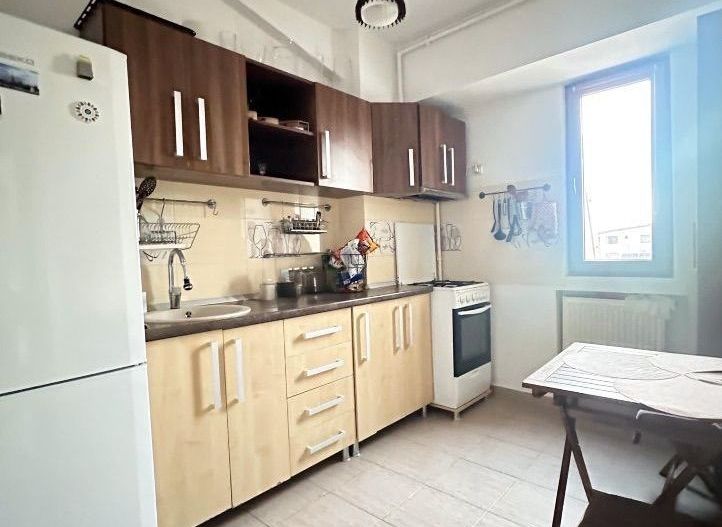 Apartament de Închiriat 3 Camere Bucurestii Noi - Poză 9