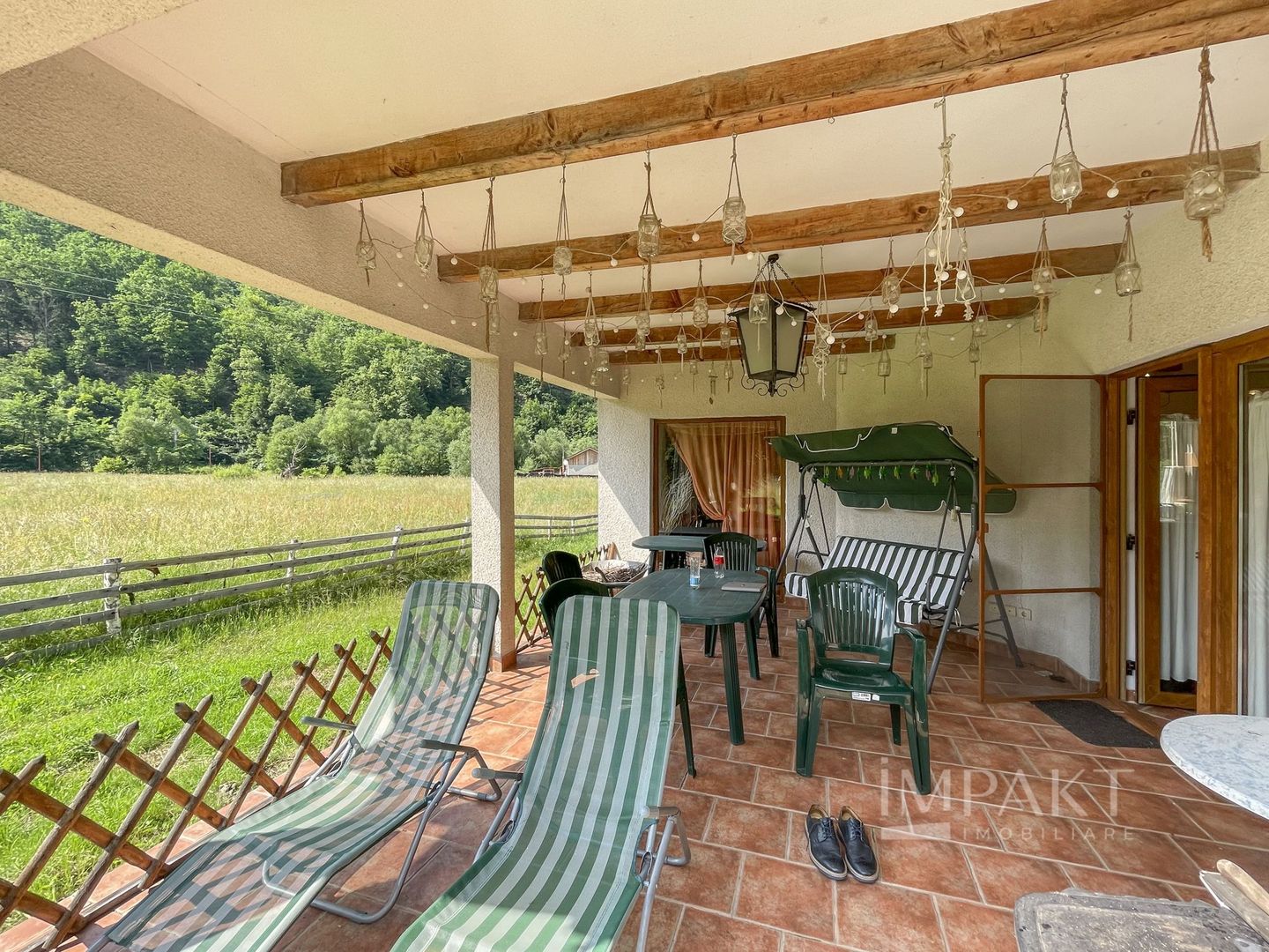 Vila superba 300mp + teren 1400mp & front la rau in Somesul Rece. - Poză 11