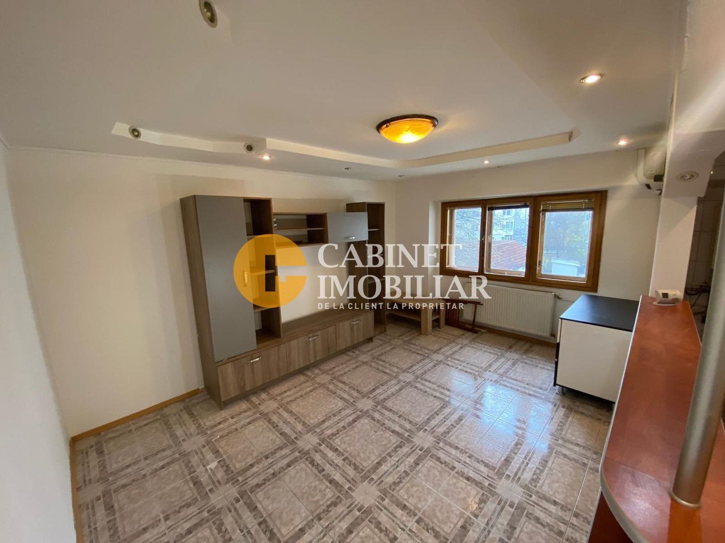 MOARA DE FOC - 3 CAMERE DECOMANDAT - ETAJ INTERMEDIAR - Poză 1