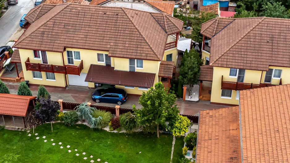 Casă înșiruită în Gradiște cu garaj - Poză 8