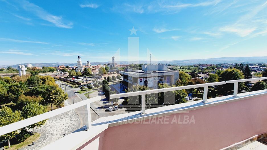 Apartament 2 camere cu vedere spre parc in Cetate - Poză 6