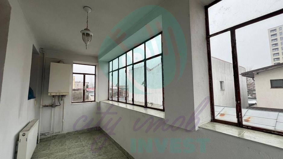 Imobil P+1+M | Oportunitate investiție | Locuință, clinică sau birouri | Carol - Poză 8