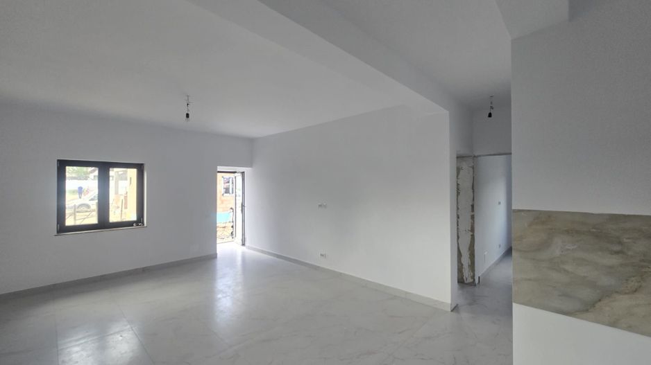 Casă Nouă Modernă de Vânzare –Sărata, Bacău,Confort, Spațiu și Liniste - Poză 17