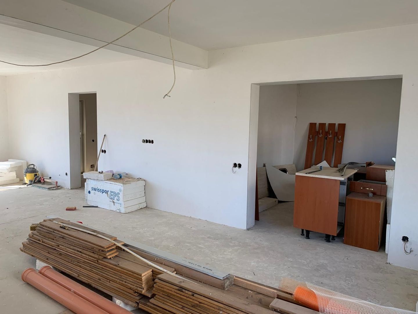 Casă cu teren – Zona Profi Chinteni | Casă nouă, semifinisată | Garaj si Terasa - Poză 8