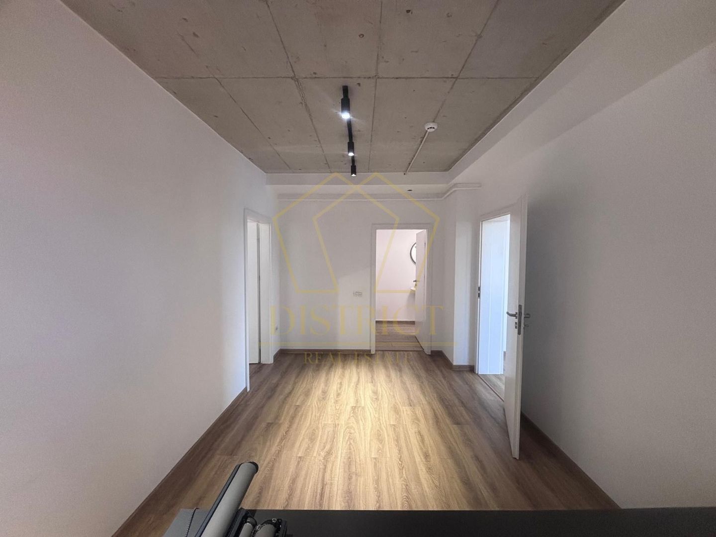 COM 0% Spatiu comercial 100mp, bloc nou | XCITY TOWERS - Poză 6