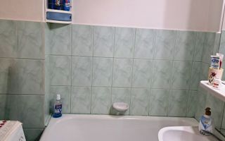Apartament de 2 camere, decomandat, et .3 in aprpiere de Parcu Sub Arini!! - Poză 7