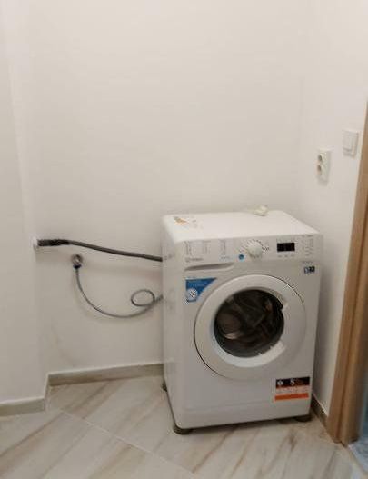 Vând apartament 3 camere la intrarea in Micro 17 Satu Mare - Poză 7