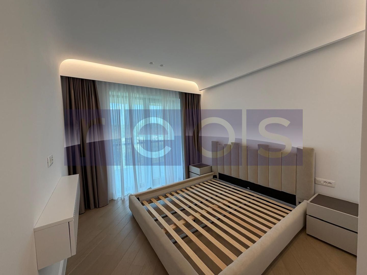 VANZARE APARTAMENT 80MP | 3 CAMERE | MOBILAT-UTILAT LUX | TERASA 24MP - Poză 7