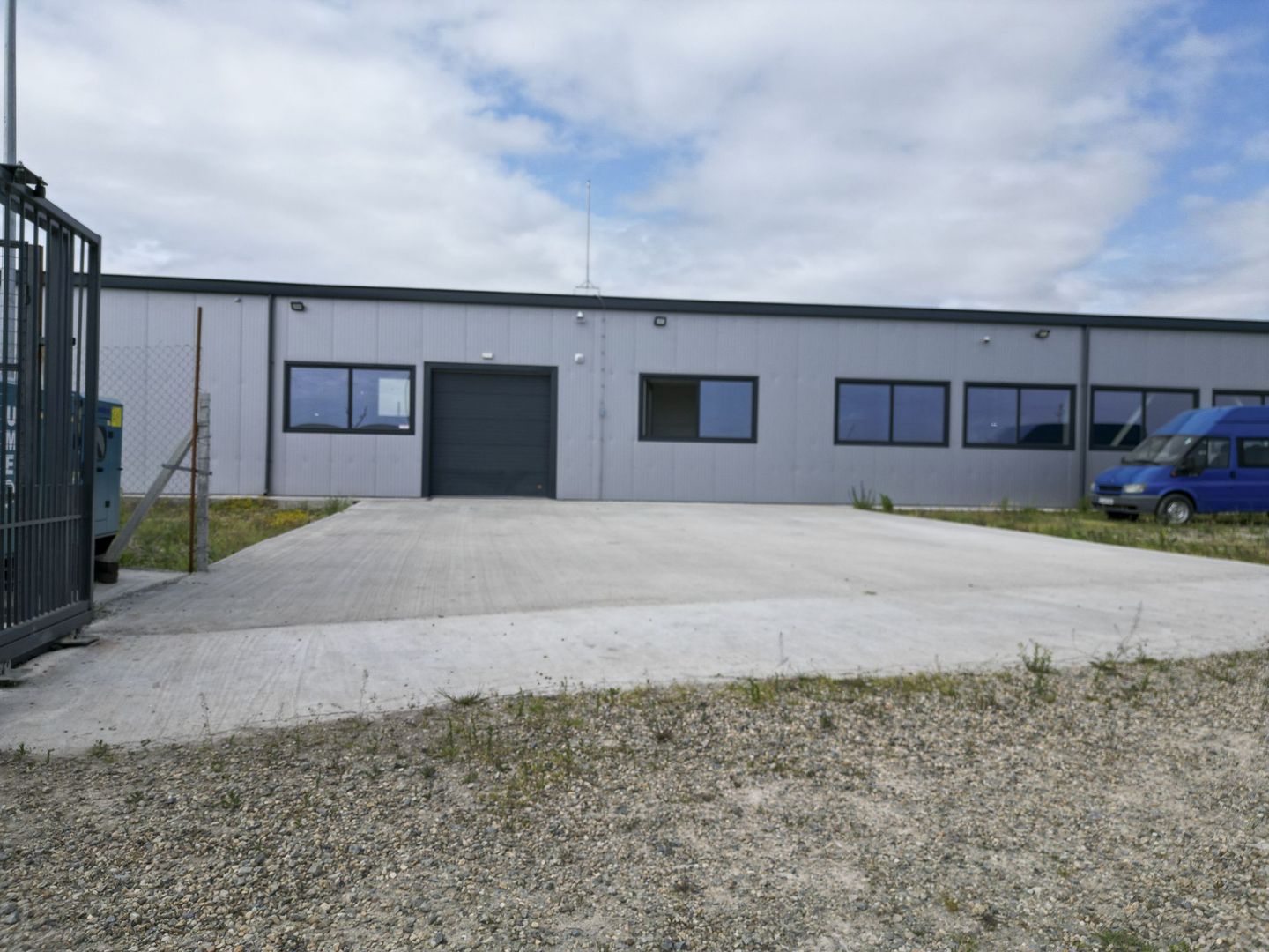 Oportunitate investiție: Livadă de Cireși și Hală - Poză 5