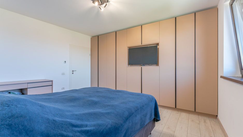 Decomandat 3 camere, 98 mp, Harman - Mobilat modern, parcare - Poză 11