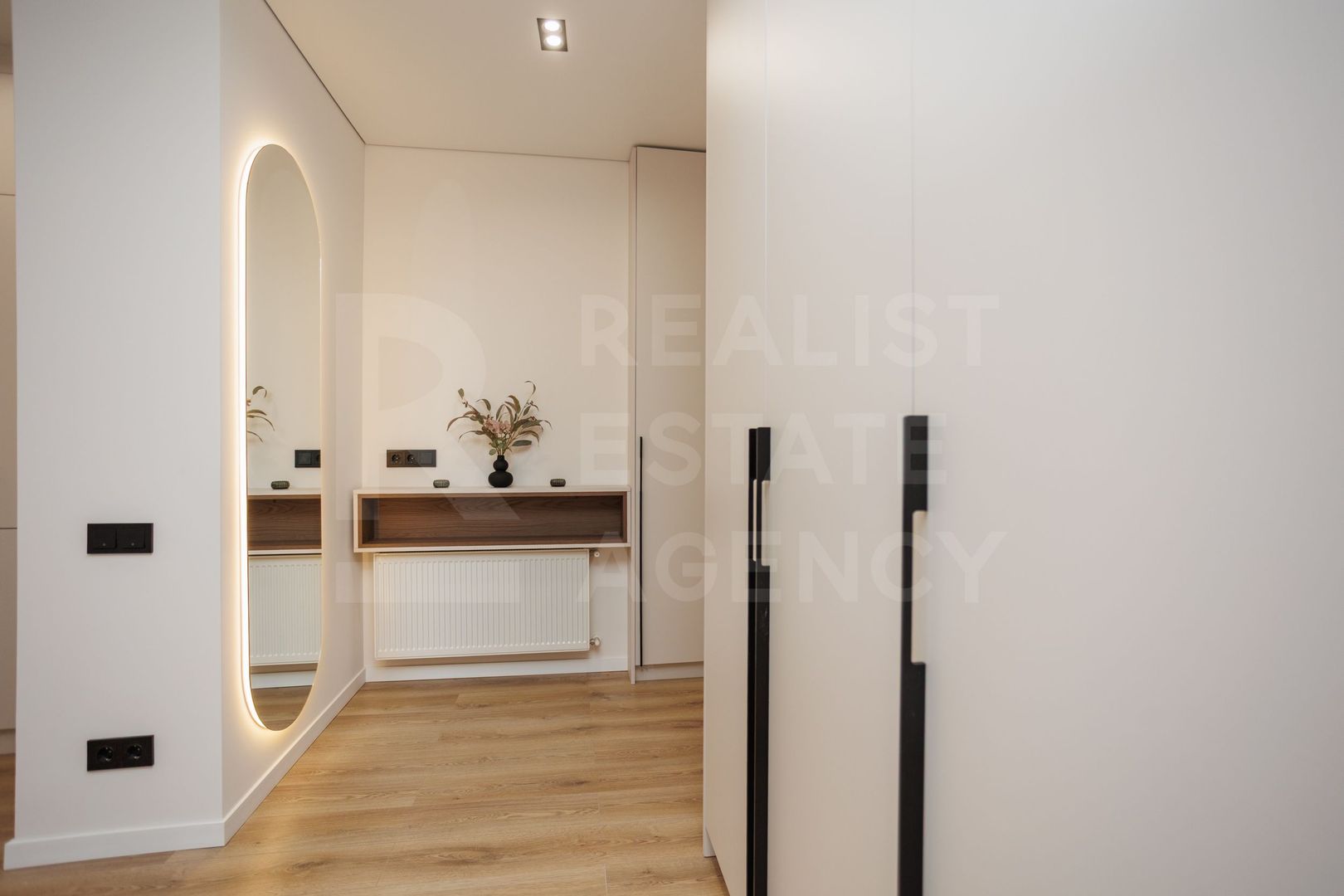 Vânzare, apartament, 2 camere, str. Regina Elizabeta, Durlești. - Poză 4