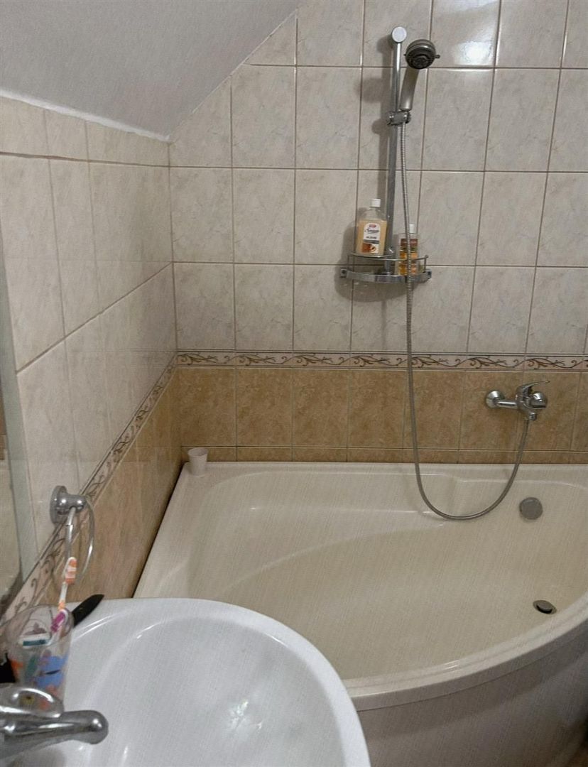 Casa 6 camere cartier Iosia - Poză 11