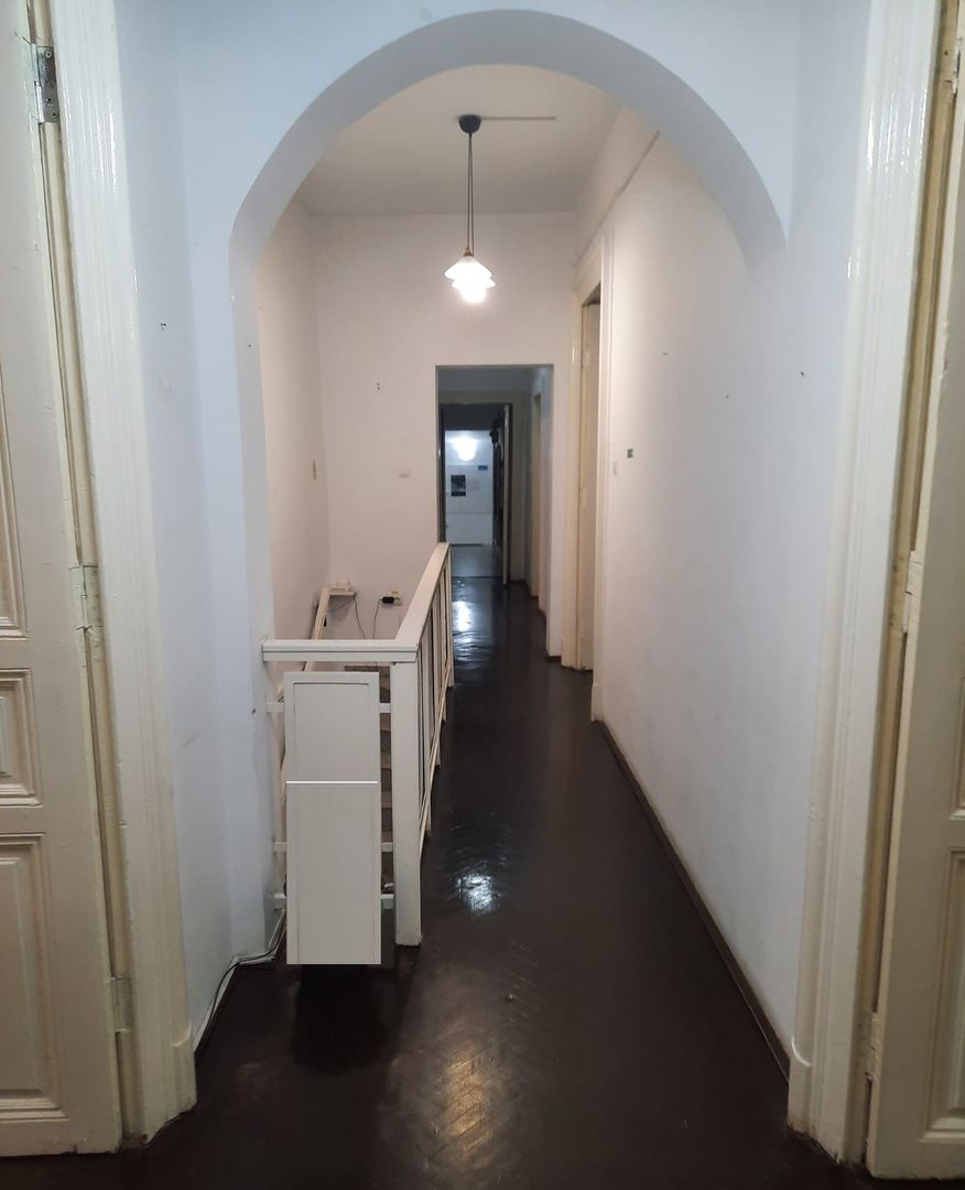 VILA - Parter 5 Camere, 140 mp si Demisol. Zona Ecaterina Teodoroiu. - Poză 4