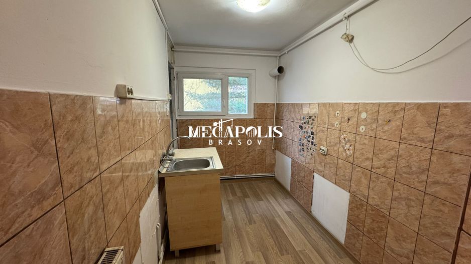 Apartament cu 3 camere Calea Bucuresti - Poză 6