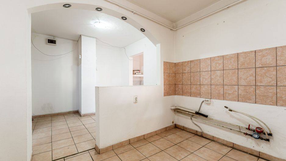 Apartament 2 camere, decomandat | Str Banul Maracine - Poză 4
