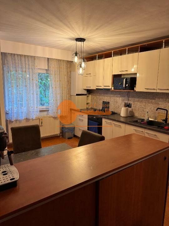 3 camere Brancoveanu ( centrala-loc parcare-2 bai- 5 minute metrou ) - Poză 2