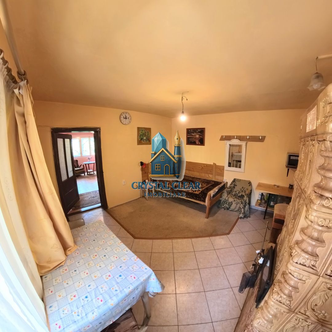 Casă 2 camere + teren 1700 mp - zona Platoul Cornești, str. Trebely - Poză 6