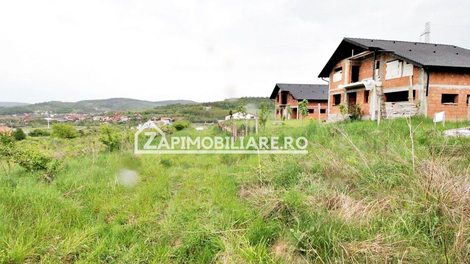 10 parcele teren intravilan intre 450 mp, și 617 mp  Corunca - Poză 3