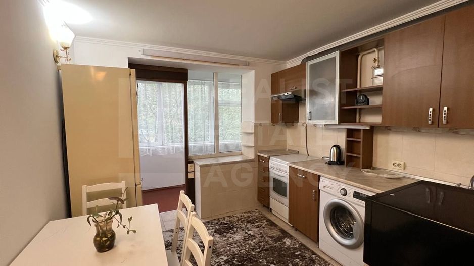 Vânzare, apartament, 4 camere, strada Miron Costin, Râșcani - Poză 1