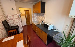 3 camere decomandate, balcon, Centru Piata Abator, Parcul Feroviarilor - Poză 5