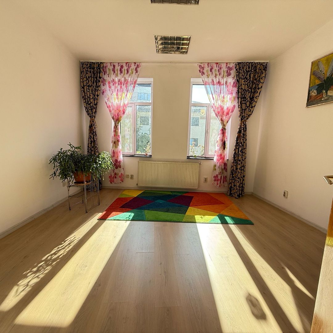 VILĂ INDIVIDUALĂ | CURTE PROPRIE 20 MP | ZONA DACIA - Poză 4