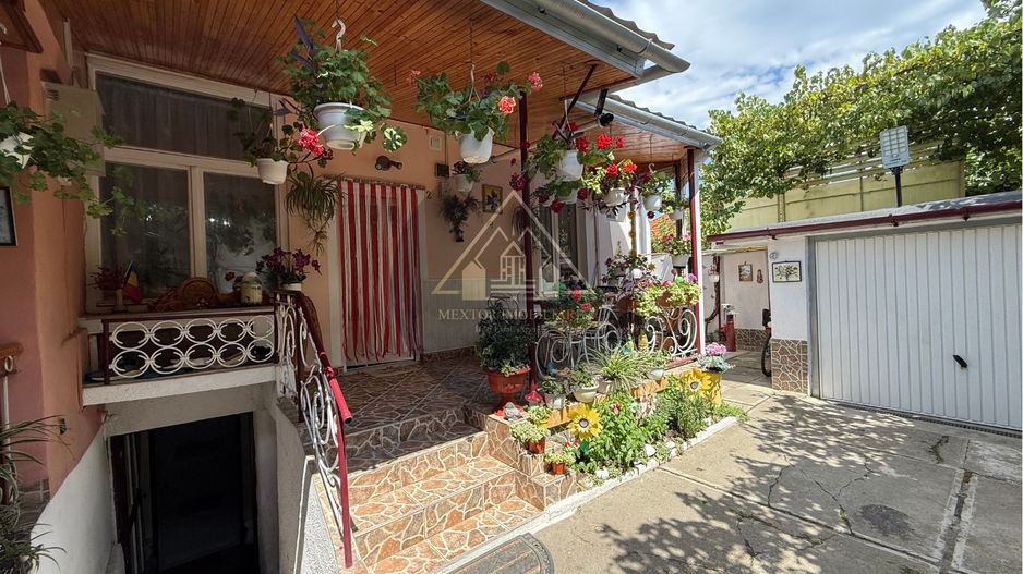 Apartament la casă de 2 camere, Medias - Poză 10