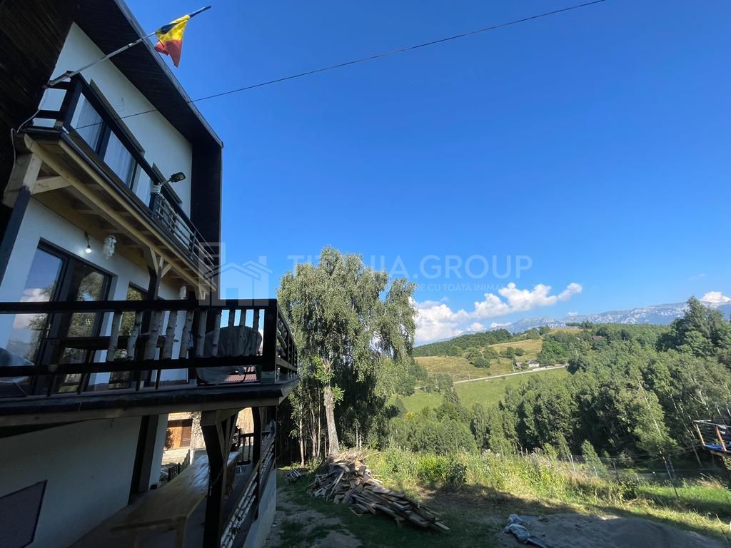 INVESTITIE Vila moderna + vila la rosu, teren 1480 padure - Poză 14