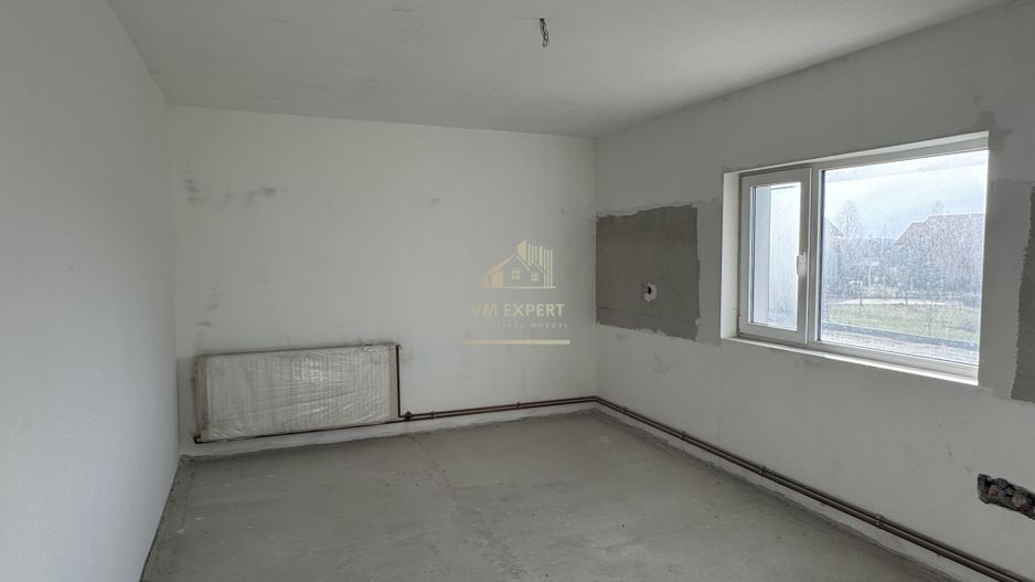 VILA 5 CAMERE,TEREN 560 MP, CAMPULUNG, ARGES - Poză 9