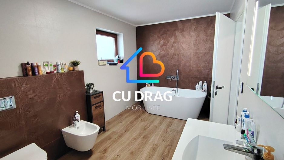 Casă deosebită în Sibiu – confort, spațiu și liniște în Tineretului - Poză 13