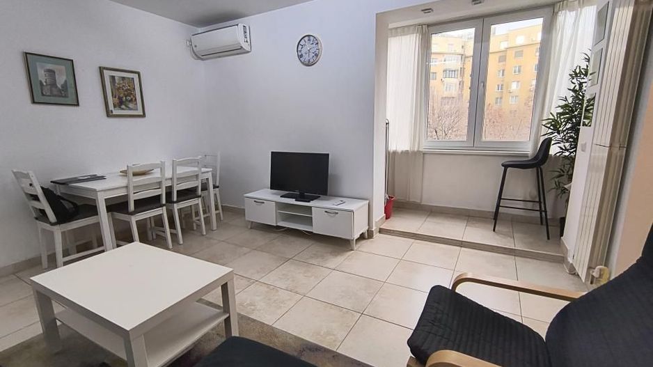 Pta Romana- Magheru KFC - Poză 2