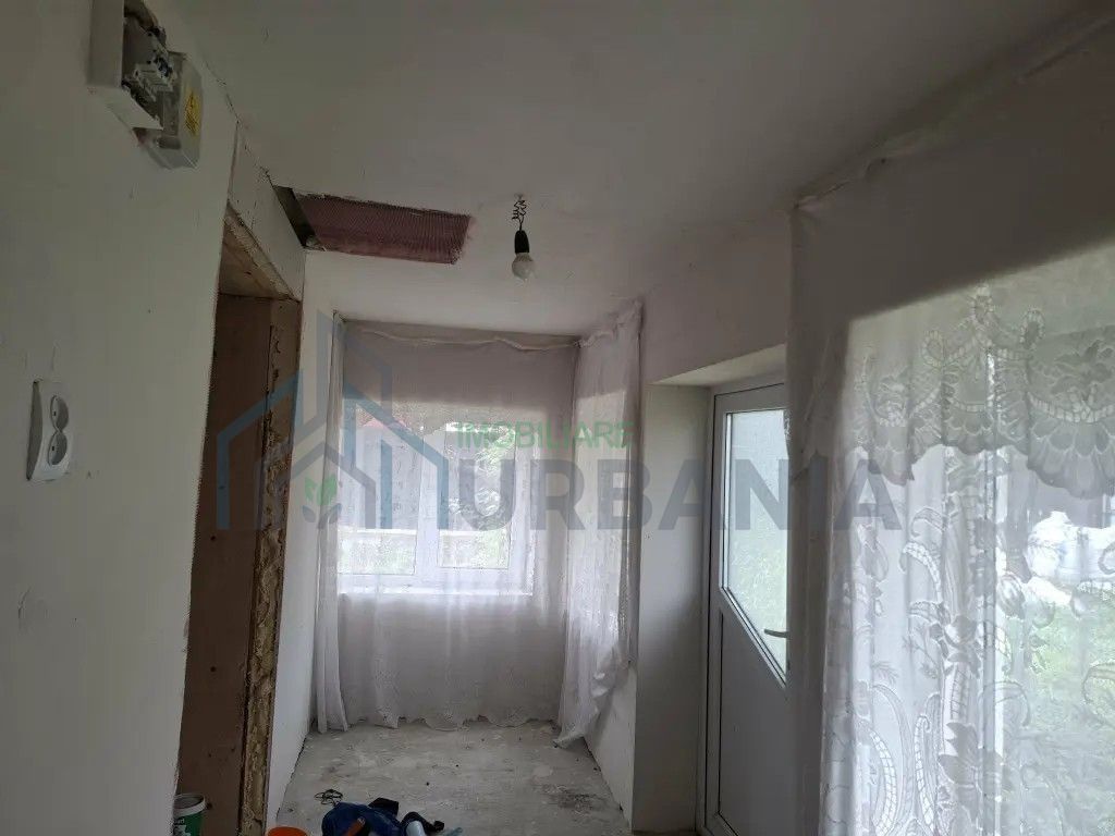 Casă de vânzare în comuna Tansa, județul Iași – 3 camere, parțial renovată - Poză 4