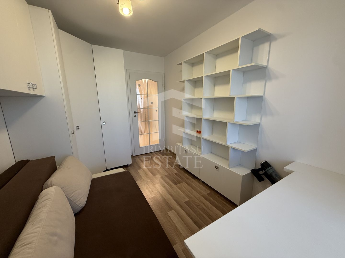 Apartament 4 camere Lacul Tei Teiul Doamnei - Poză 8